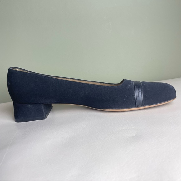 Vintage Salvatore Ferragamo textile and a leather strip Size 9.5 Narrow - Picture 5 of 15